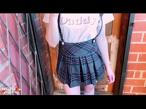 ❤️ Školačka jí hluboce kouří péro a místo vyučování šuká. ❤️ Domácí porno u nás ☑