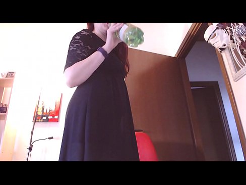❤️ Submisivní otrokyně, která miluje špinavé a svůdné kalhotky, je po zhlédnutí tohoto videa nucena masturbovat! ❤️ Domácí porno u nás ☑