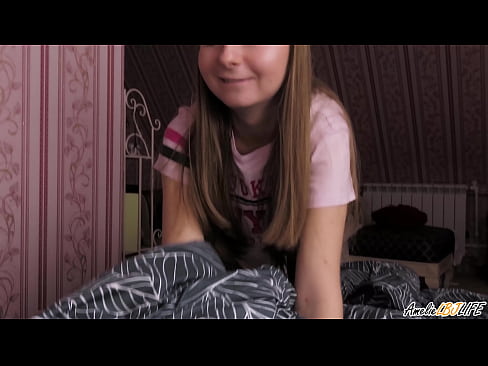 ❤️ Blondýnka hluboce saje své nejlepší kamarádky a dostává sperma do pusy ❤️ Domácí porno u nás ☑